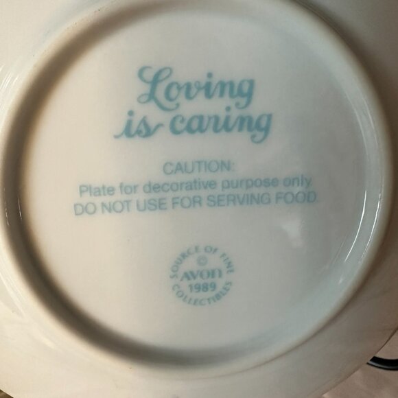 Vintage AVON Mother’s Day Plate – 1989 “Loving is Caring” Collectible - Picture 4 of 6